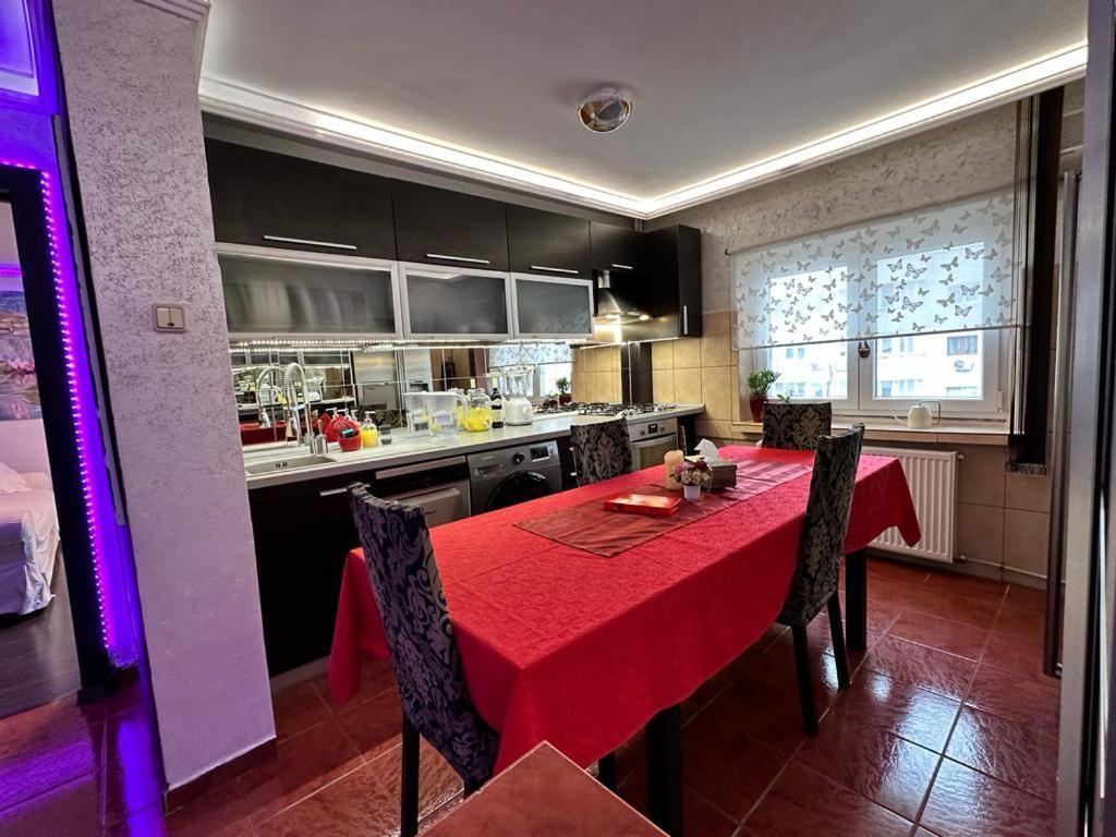 Centrul Vechi Bucuresti Biblioteca Nationala Apartment Luaran gambar